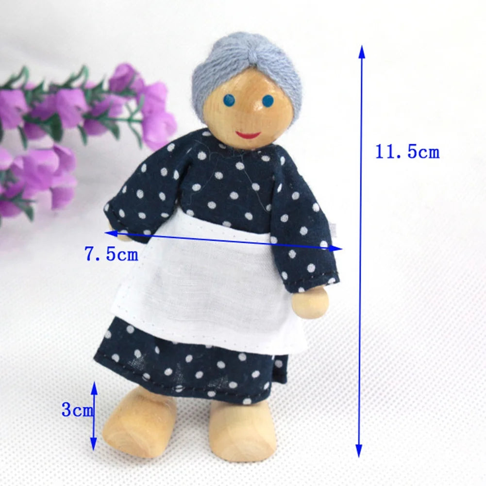 Small Wooden Toys Set Dressed Family Dolls (8) W583