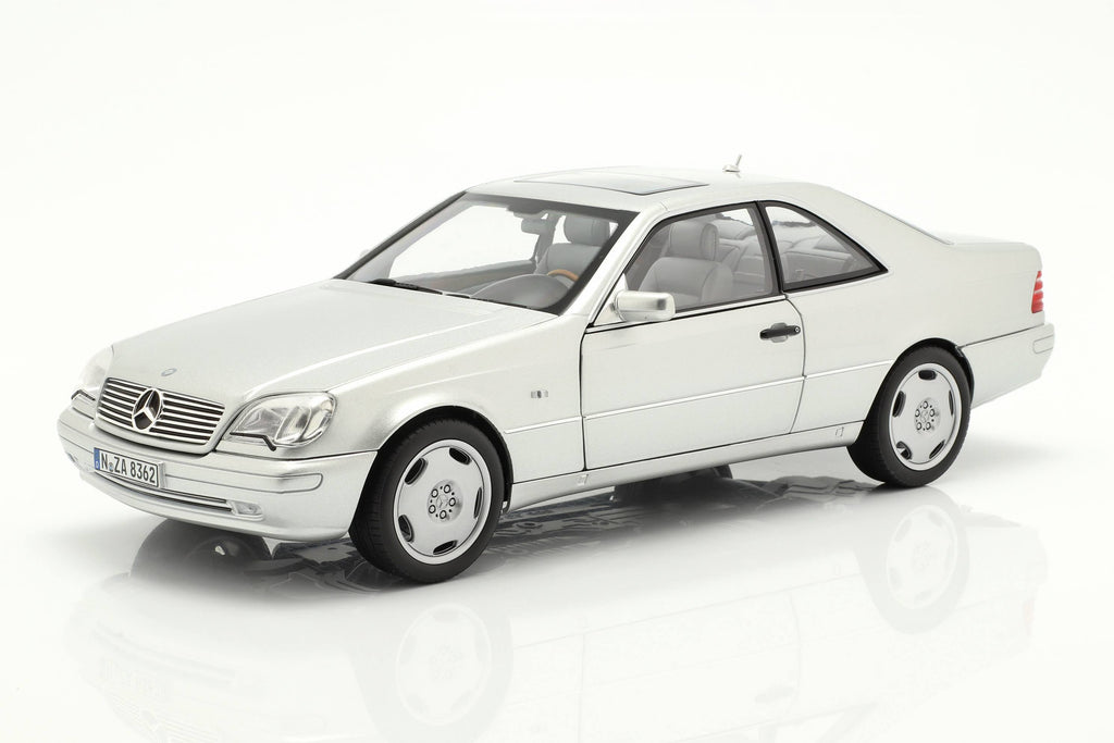 Metallic Silver 1/18 Diecast Model Car T515