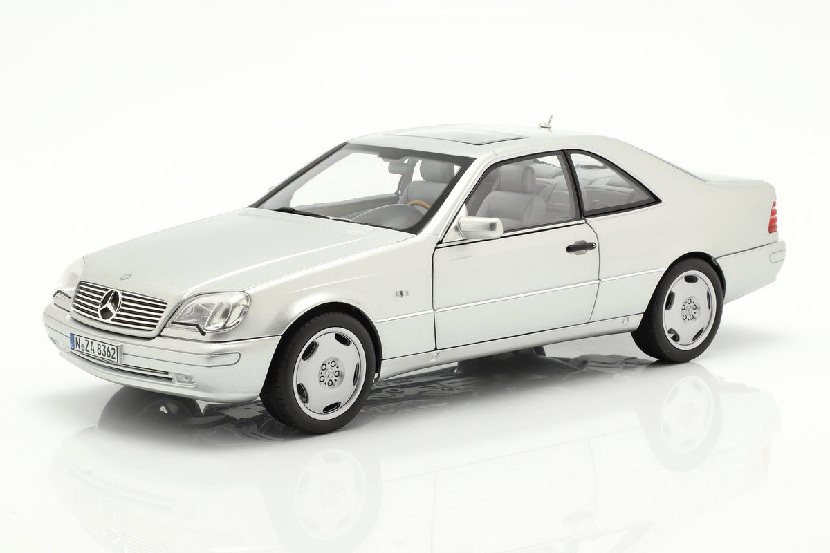 Metallic Silver 1/18 Diecast Model Car T515