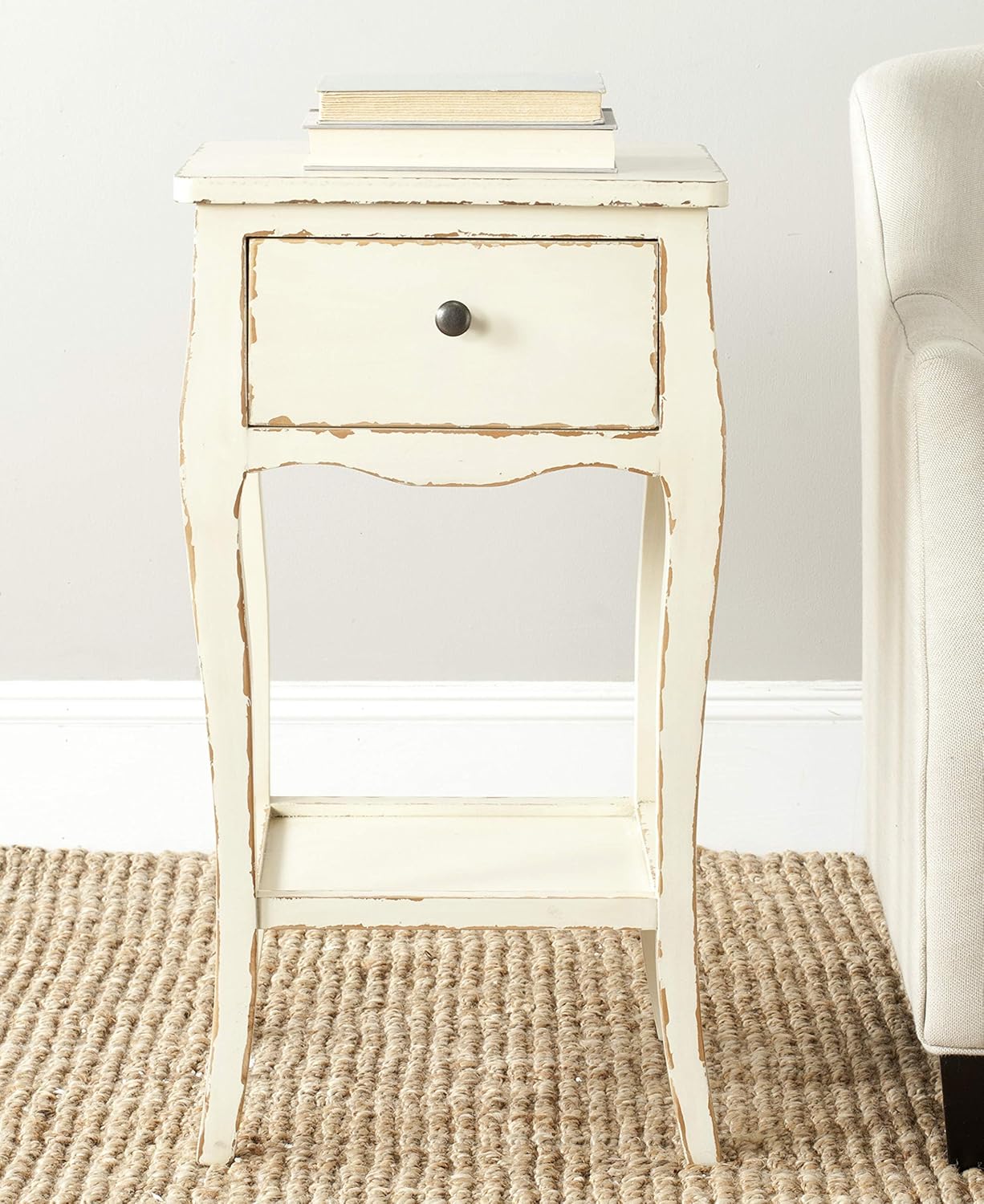 Thelma End Table Q785555