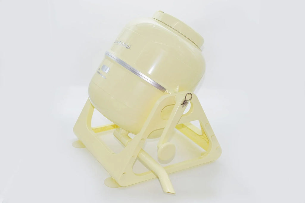 Non-electric Portable Mini Washing Machine (Yellow) O8319