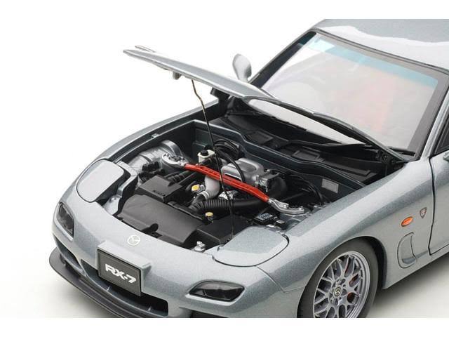 Titanium Grey Metallic 1/18 Diecast Car Model X94439