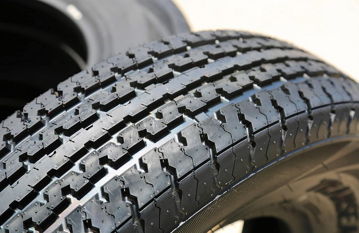 ST225/75R15 10-Ply Trailer Radial Tire T724547