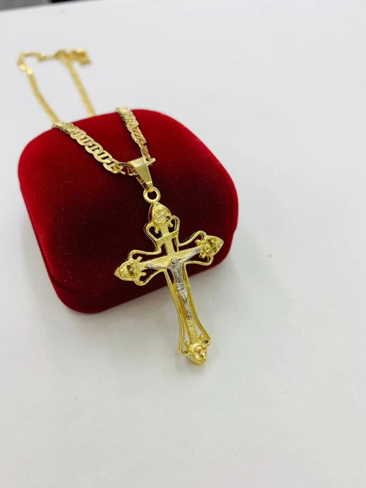 Two Tone Jesus Christ Pendant Crucifix Necklace Z499