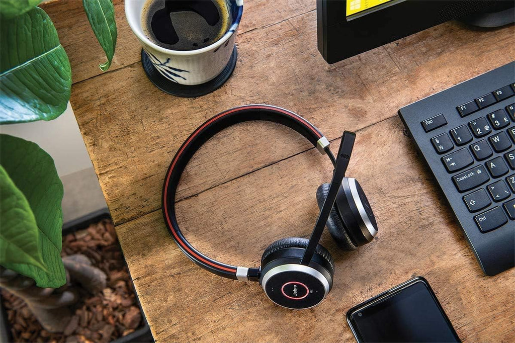 Jabra Evolve 65 Stereo Noise-Cancelling Headset with Link 370 USB Adapter and Charging Stand - Black N27604