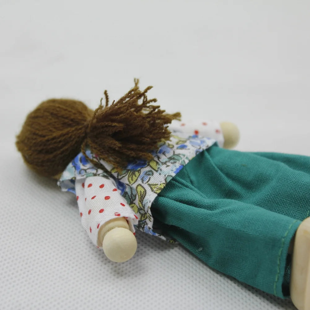 Small Wooden Toys Set Dressed Family Dolls (8) W583